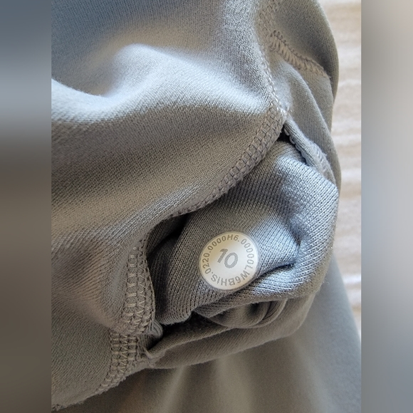 Lululemon Align High Rise Crop Sz 10 - Picture 6 of 6